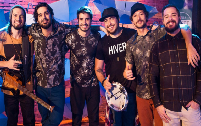 Atitude 67 faz show no Automóvel Clube