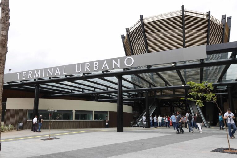 Novo Terminal Urbano de Rio Preto começa a funcionar