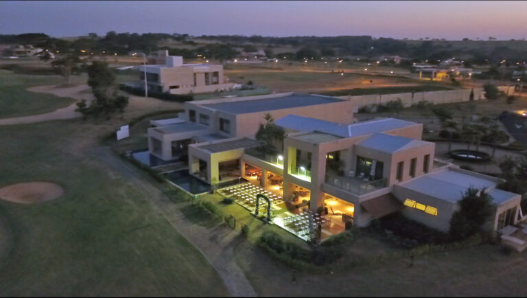 Buffet Dalila organiza  o Réveillon do Espaço Maison Quinta do Golfe Clube