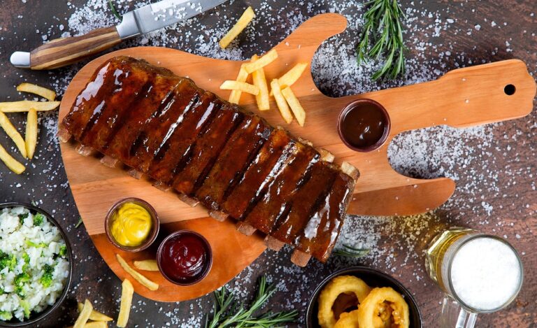 Rede Rock & Ribs inaugura restaurante em Olímpia