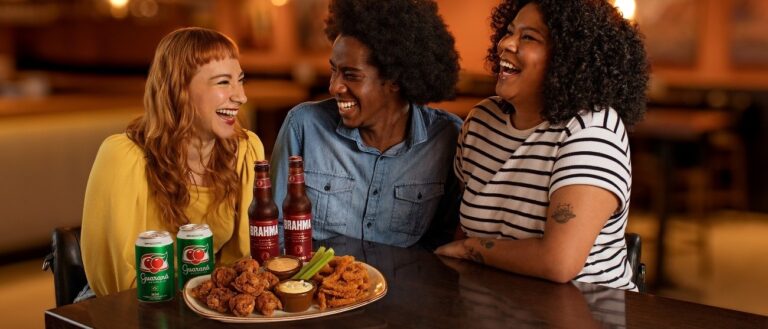 Outback lança promoção com Kookaburra Wings, Bloom Petals Grande e versão exclusiva de tábua icônica por R$ 99,00