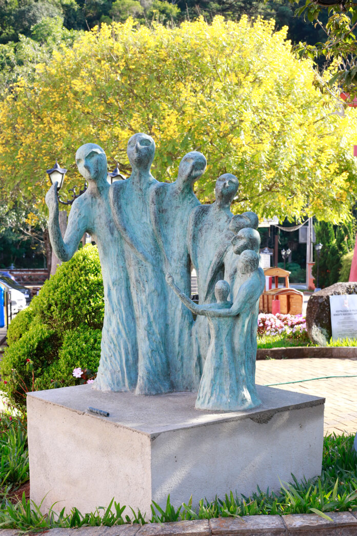 Santo Antônio do Pinhal ganha Museu a Céu Aberto com esculturas de Odette Eid