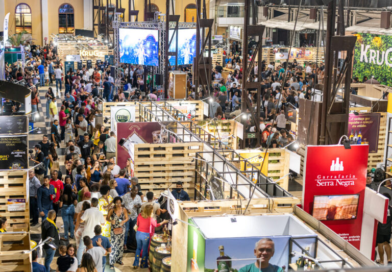 Belo Horizonte se transforma na capital mundial da cachaça