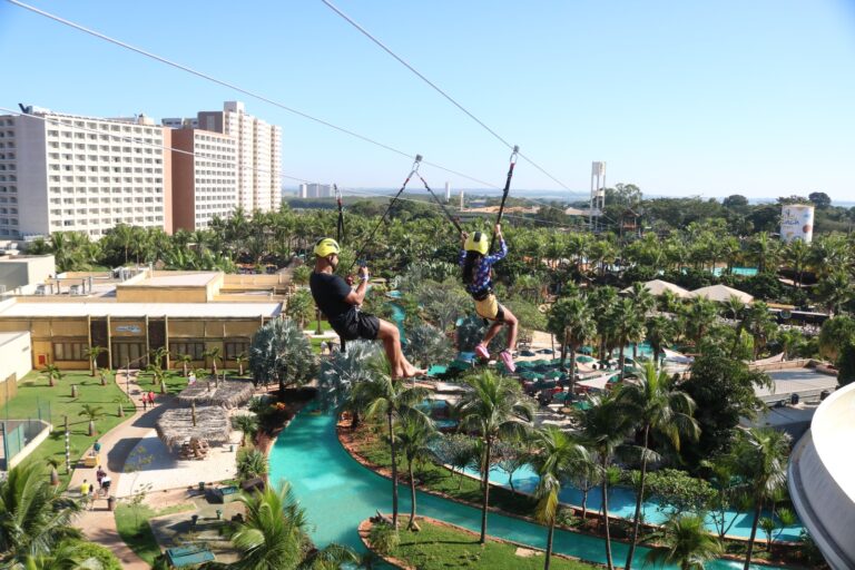 Hot Beach Olímpia inaugura tirolesa de 280 metros