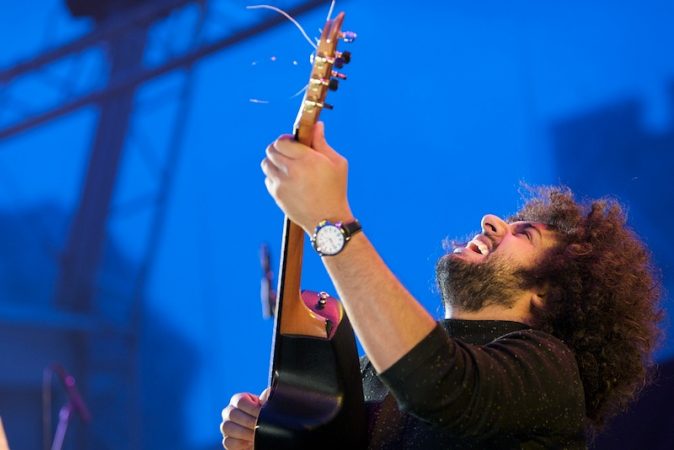 Indicado ao Grammy, Diego Figueiredo apresenta o show gratuito ‘Violão e Orquestra’ em Rio Preto