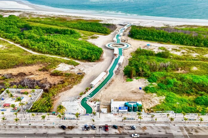 Salinas (PA) inaugura nova passarela na Praia do Maçarico