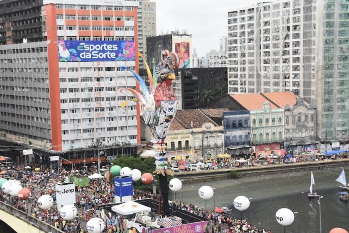 GALO DA MADRUGADA CELEBRA AS VÁRIAS TRADIÇÕES DO CARNAVAL EM PERNAMBUCO