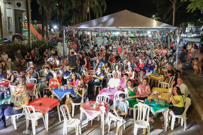 FESTA DE TODOS OS POVOS