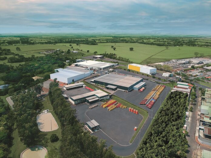 Poty Cia de Bebidas celebra 74 anos