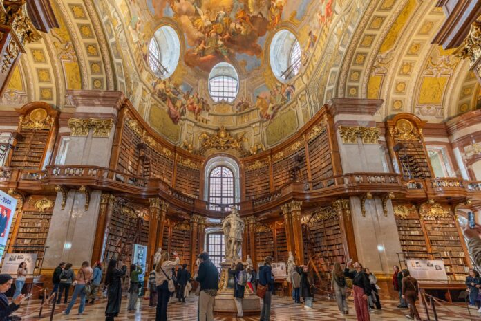 Vienna,,Austria,-,May,16,2025:,People,Take,Pictures,And